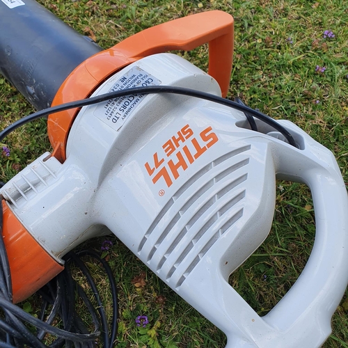 154 - A Stihl SHE 71 electric leaf blower