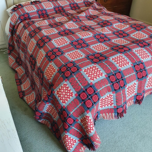 575 - A Welsh type blanket