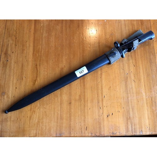 527 - A bayonet, in a scabbard, unmarked, 53.5 cm