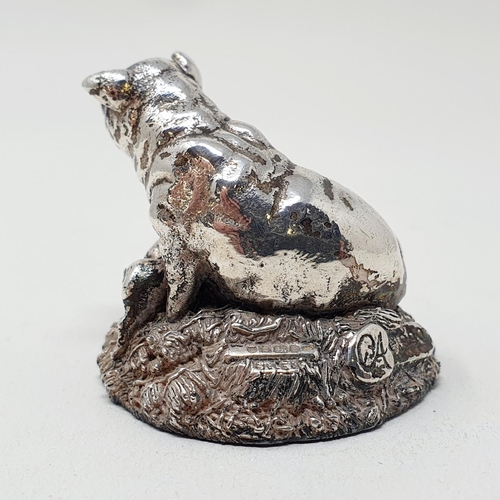 176 - A modern silver group, of a sow and piglets, Birmingham 1992, 4 cm high