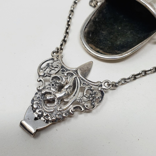 182 - A silver spectacle case, on a chain with a belt hook, Birmingham 1914