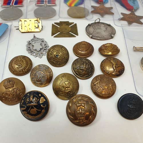 57 - Assorted WWII medals, including Stars, other medals, buttons and items, in a small attache case