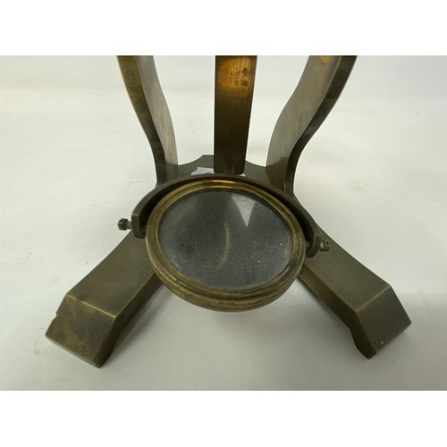 586 - A student's brass microscope, 33 cm high