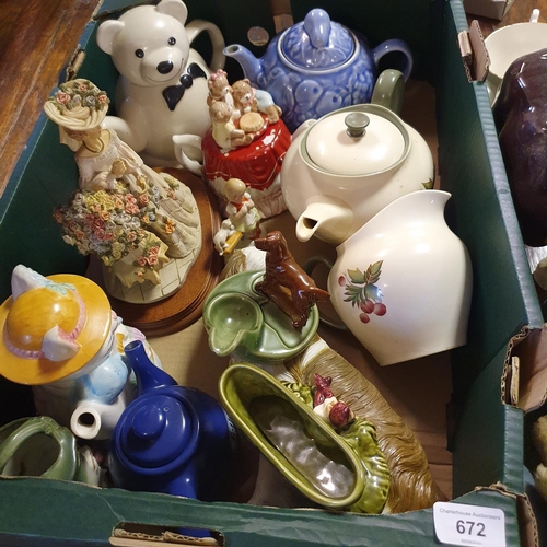 672 - A novelty teapot and other ceramics (box)