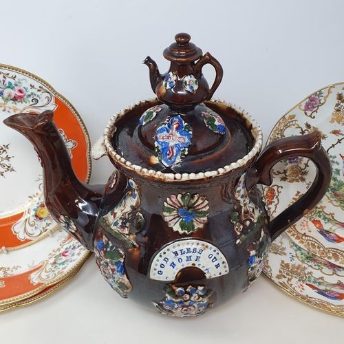 675 - A Barge ware teapot, and FIVE plates (6)