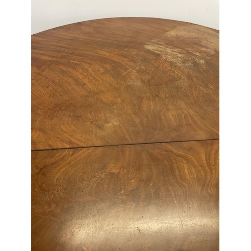 769 - A 19th century mahogany breakfast table, 137 cm wide