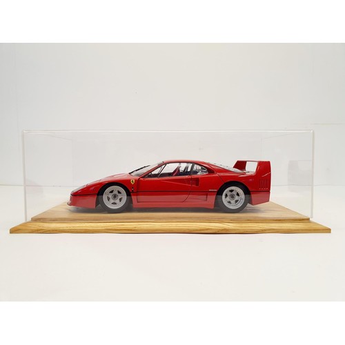 88 - A Kyosho model of a Ferrari F40, in a perspex case