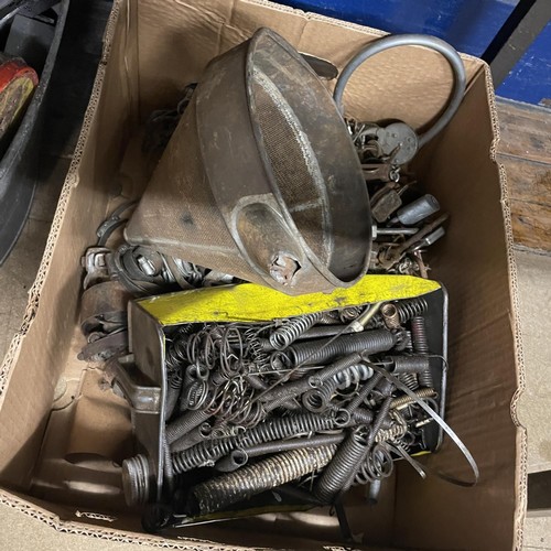 212 - Assorted car parts, spares and items (qty)  
Provenance: Removed from a private garage/workshop in O... 