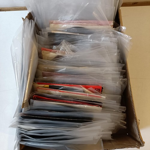 53 - Assorted vinyl singles (box)