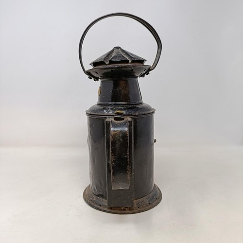 128 - An SER (South Eastern Railway) lamp, stamped Croydon N0179YD LB & Son, 33 cm high