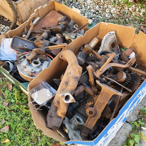 254 - Assorted car parts, including Austin 7 (qty)  Provenance: Removed from a private garage/workshop in ... 