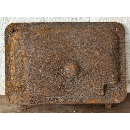 14 - A Heinkel engine cover
Being sold without reserve