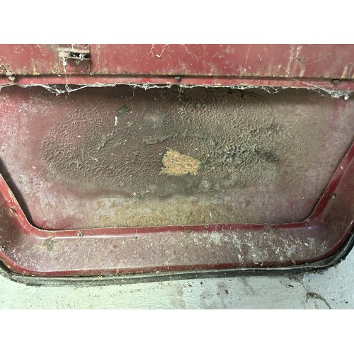 40 - A Heinkel car door
Being sold without reserve...