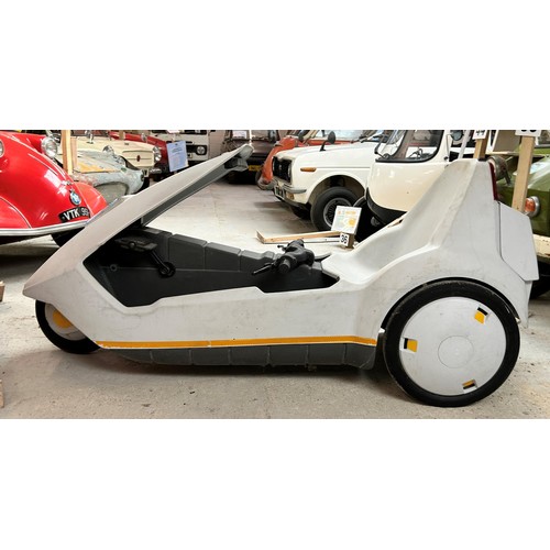 59 - A Sinclair C5 electrically assisted pedal cycle, circa 1985
Being sold without reserve