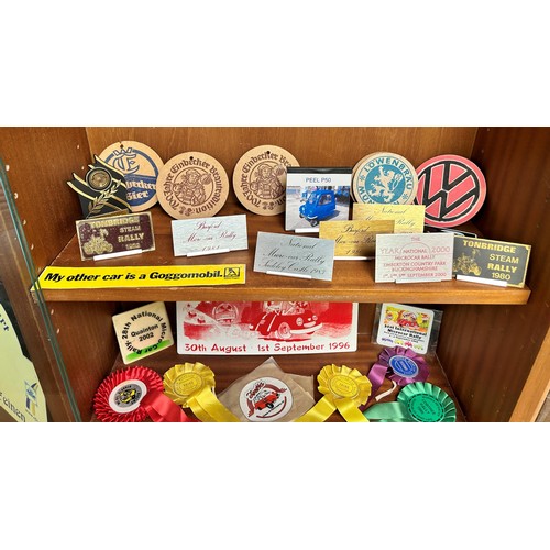 86 - A Micro-Car Club of New Zealand pennant, and other items (on four shelves)
Being sold without reserv... 