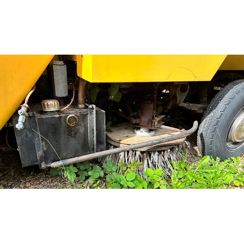 102 - 1973 Reliant TW9 Melford roadsweeper
Being sold without reserve
Registration number MGO 489L
Yellow
...