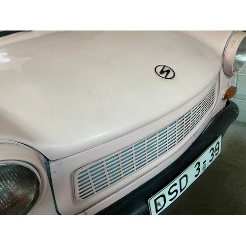 120 - 1979 Trabant
Being sold without reserve
German registration number DSD 3-39
Pink, left hand drive
Th... 