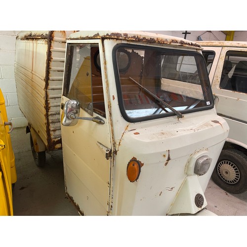 123 - Empolini Triplet van
Being sold without reserve
White
Two similar vehicles were donated to the Colle... 