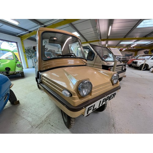 136 - 1970 Flipper
Being sold without reserve
Unregistered
Brown, left hand drive
One of the many 'Sans Pe... 