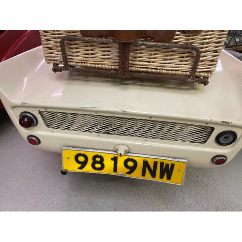 141 - 1959 Frisky Family Three
Registration number 9819 NW
Cream
Following its restoration this car was dr... 