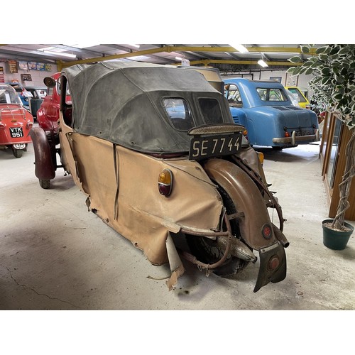 130 - Velorex
Being sold without reserve
Polish registration number SE 7744
350 cc Jawa engine
Brown fabri... 