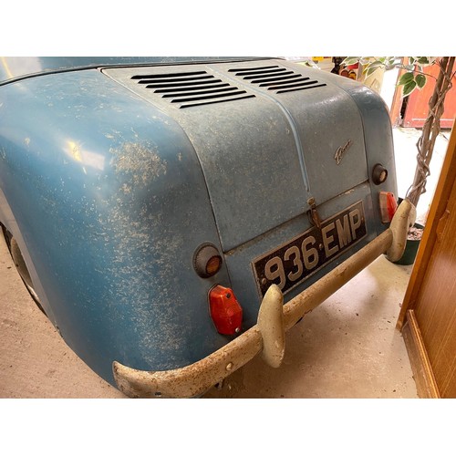 132 - 1955 AC Petite Mk II
Being sold without reserve
Registration number 936 EMP
Blue
346 cc Villiers eng... 