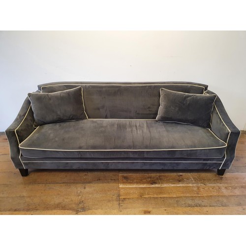 495 - A pair of grey sofas, 220 cm wide (2)