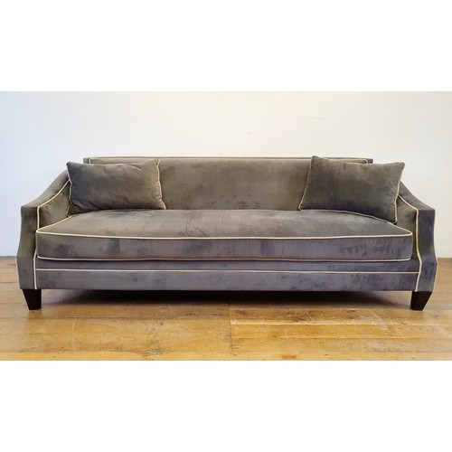 495 - A pair of grey sofas, 220 cm wide (2)