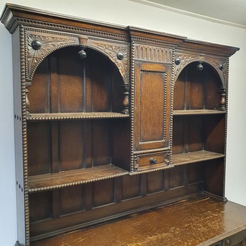 576 - An oak dresser, 52 cm wide