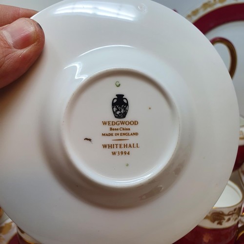 284 - A Wedgwood part dinner and coffee service (qty)