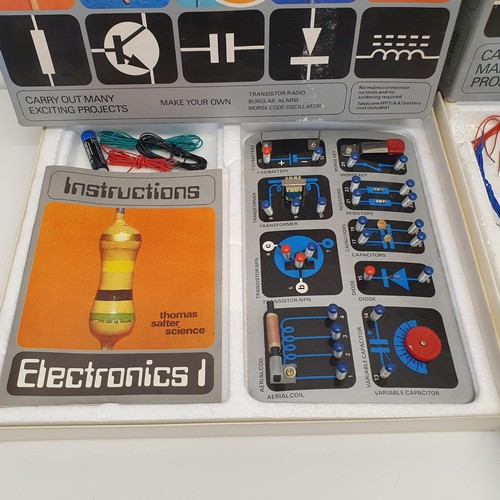 319 - An Electronics Set No 1, a Science Fair Electronic Project Lab, and two other sets, all boxed (4)