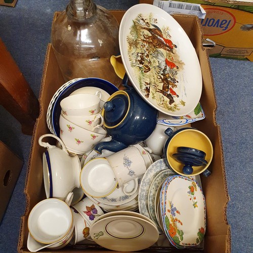 340 - A Royal Albert part dinner service, a graduated set of three Royal Doulton stoneware jugs, assorted ... 