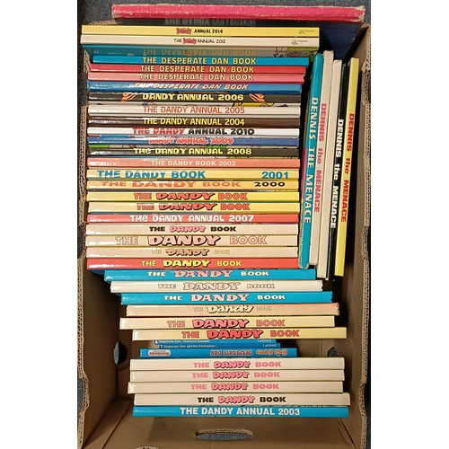 22 - Assorted Dandy and Beano annuals (6 boxes)