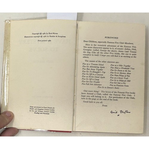 65 - Blyton (Enid), Five Are Together Again, Five Have A Mystery To Solve, Five Go To Demons Rocks, Five ... 