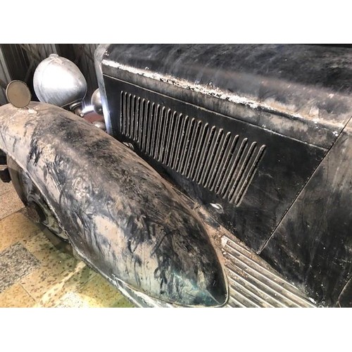 19 - 1935 Bentley 3.5 Litre Thrupp & Maberly DHC
Registration number HDV 278
Chassis number B-8-DG
Black ... 