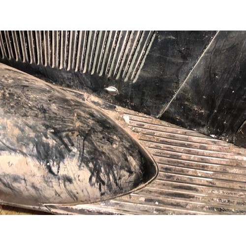 19 - 1935 Bentley 3.5 Litre Thrupp & Maberly DHC
Registration number HDV 278
Chassis number B-8-DG
Black ... 