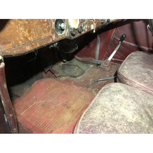 19 - 1935 Bentley 3.5 Litre Thrupp & Maberly DHC
Registration number HDV 278
Chassis number B-8-DG
Black ... 