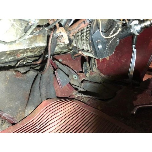 19 - 1935 Bentley 3.5 Litre Thrupp & Maberly DHC
Registration number HDV 278
Chassis number B-8-DG
Black ... 