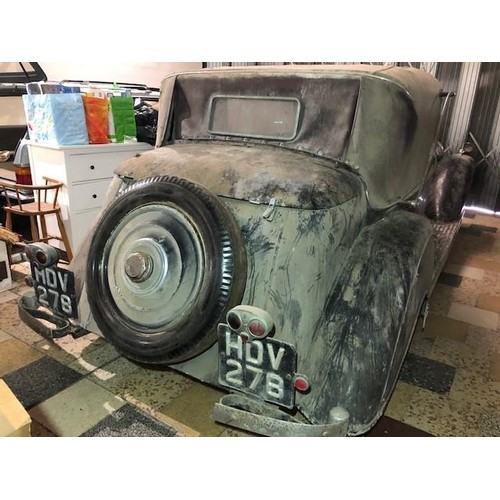 19 - 1935 Bentley 3.5 Litre Thrupp & Maberly DHC
Registration number HDV 278
Chassis number B-8-DG
Black ... 