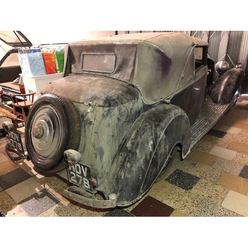 19 - 1935 Bentley 3.5 Litre Thrupp & Maberly DHC
Registration number HDV 278
Chassis number B-8-DG
Black ... 