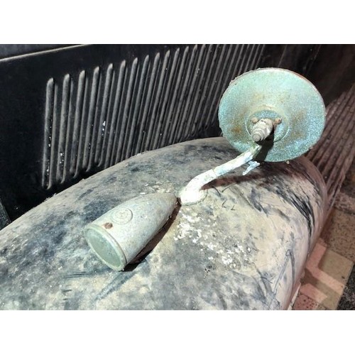 19 - 1935 Bentley 3.5 Litre Thrupp & Maberly DHC
Registration number HDV 278
Chassis number B-8-DG
Black ... 