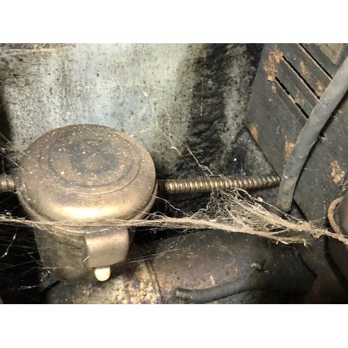 19 - 1935 Bentley 3.5 Litre Thrupp & Maberly DHC
Registration number HDV 278
Chassis number B-8-DG
Black ... 