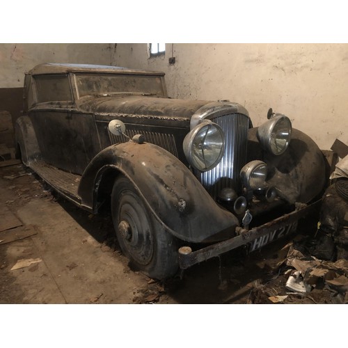 19 - 1935 Bentley 3.5 Litre Thrupp & Maberly DHC
Registration number HDV 278
Chassis number B-8-DG
Black ... 