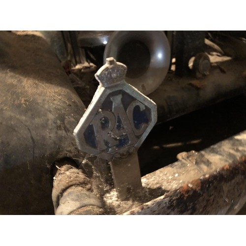 19 - 1935 Bentley 3.5 Litre Thrupp & Maberly DHC
Registration number HDV 278
Chassis number B-8-DG
Black ... 