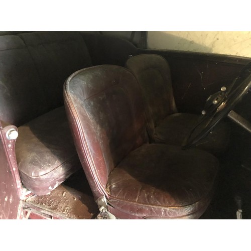 19 - 1935 Bentley 3.5 Litre Thrupp & Maberly DHC
Registration number HDV 278
Chassis number B-8-DG
Black ... 