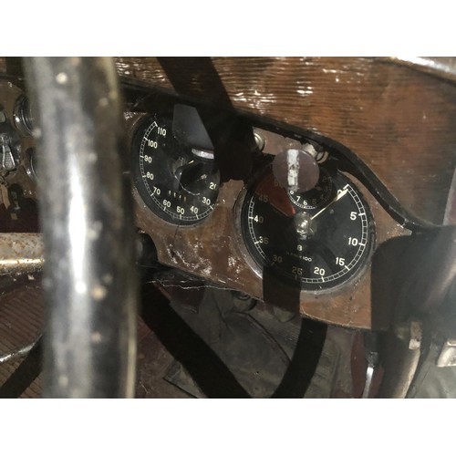 19 - 1935 Bentley 3.5 Litre Thrupp & Maberly DHC
Registration number HDV 278
Chassis number B-8-DG
Black ... 