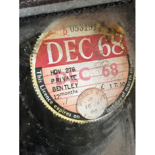 19 - 1935 Bentley 3.5 Litre Thrupp & Maberly DHC
Registration number HDV 278
Chassis number B-8-DG
Black ... 