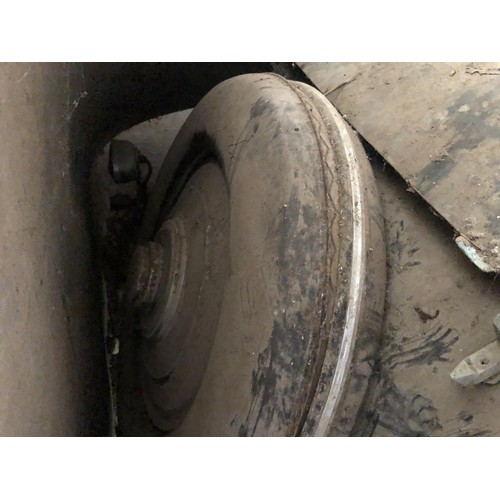 19 - 1935 Bentley 3.5 Litre Thrupp & Maberly DHC
Registration number HDV 278
Chassis number B-8-DG
Black ... 