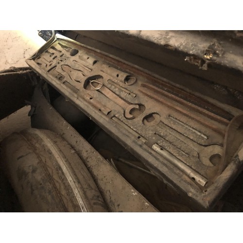 19 - 1935 Bentley 3.5 Litre Thrupp & Maberly DHC
Registration number HDV 278
Chassis number B-8-DG
Black ... 