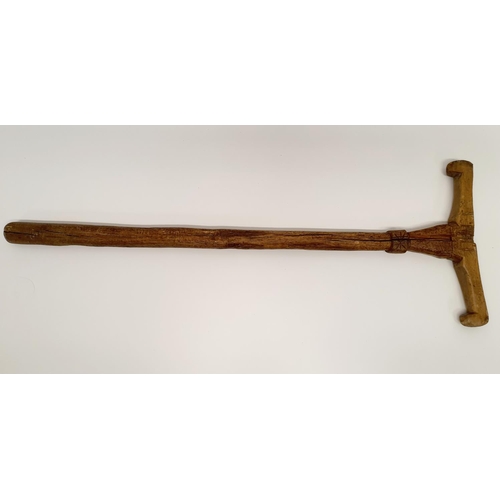 404 - A Polynesian type war club, 78 cm high